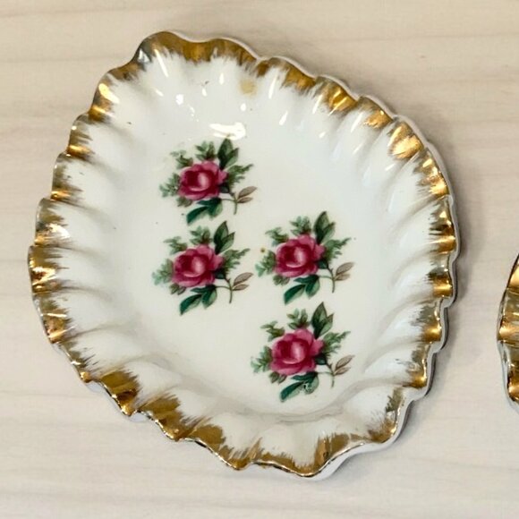 Vintage 4 Pieces Bone China Dish Bowl Plates and Lid White Floral Design - Picture 6 of 7